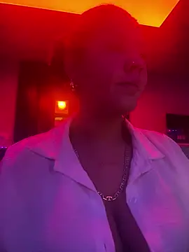 Snapshot of andreinitahg chatting on 12-19-24, 11:03 andreinitahg online show from 12-19-24, 11:03