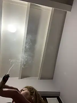 Snapshot of andreinitahg chatting on 01-05-25, 07:07 andreinitahg online show from 01-05-25, 07:07