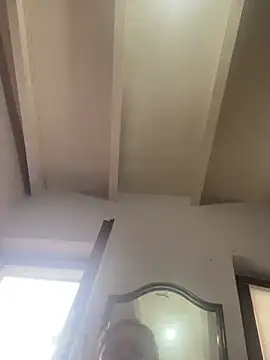 Snapshot of andreinitahg chatting on 01-08-25, 12:26 andreinitahg online show from 01-08-25, 12:26