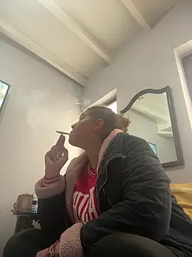 Snapshot of andreinitahg chatting on 03-17-25, 02:56 andreinitahg online show from 03-17-25, 02:56