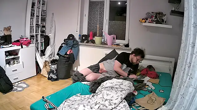 larsgessner30 online show from 10-30-25, 12:23