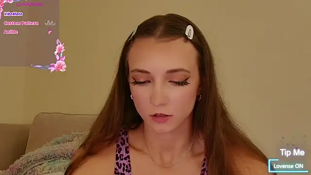 Milky flexy cat online show from 07-28-26, 02:46