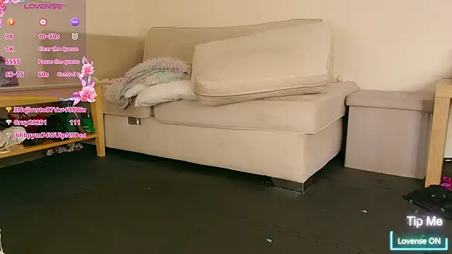 Milky flexy cat online show from 07-28-26, 04:39