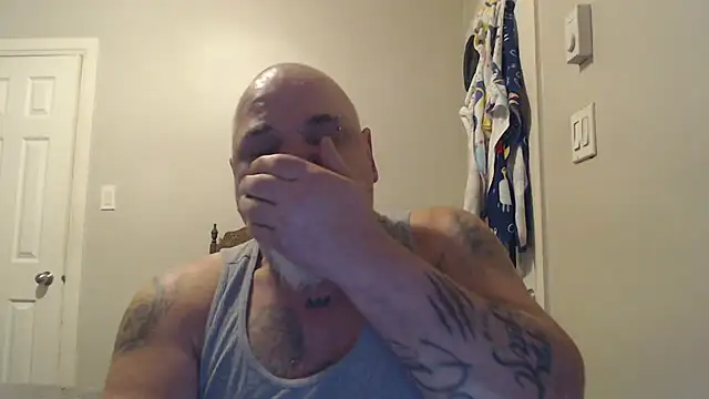 Newfiesausage1972 online show from 03-04-25, 03:15