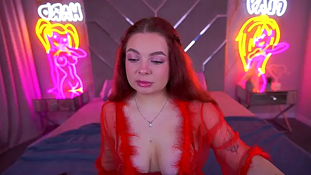 Snapshot of CarolinaDia chatting on 11-22-25, 08:41 CarolinaDia online show from 11-22-25, 08:41