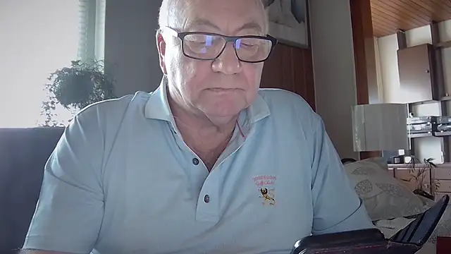 biggandybig online show from 11-17-25, 01:28