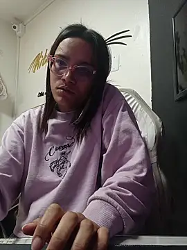 Yaumiko online show from 10-27-25, 12:09