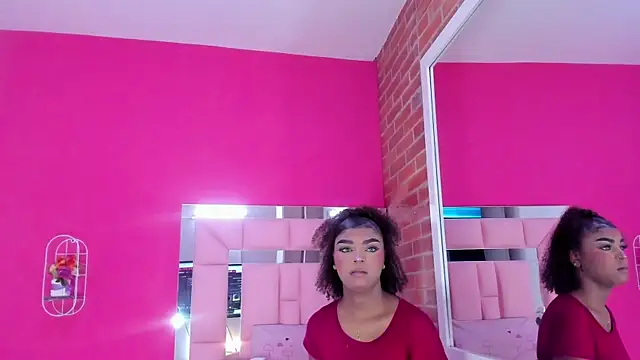 malu horny 69 online show from 05-31-26, 11:39