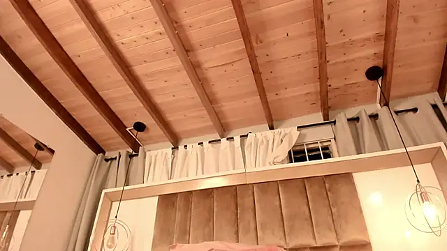 Twwiiggy online show from 02-27-25, 02:32