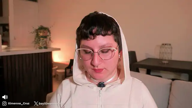 Ximenna Cruz online show from 09-16-25, 09:27