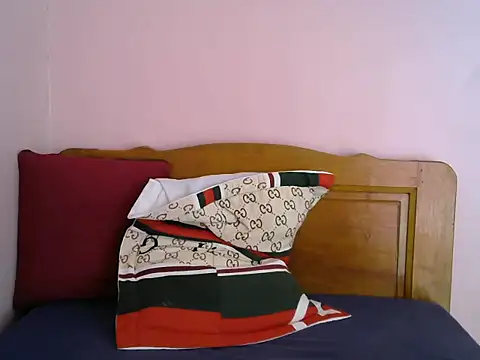 Snapshot of karen_sexy69 chatting on 12-14-25, 05:13 karen sexy69 online show from 12-14-25, 05:13