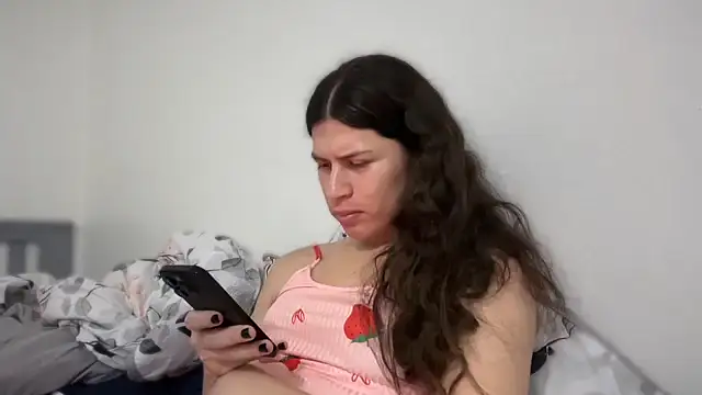 JaxcyVelez online show from 09-20-25, 10:44