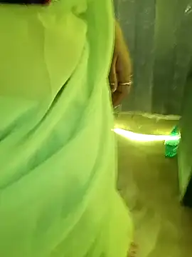 Divya girl online show from 03-19-25, 06:03