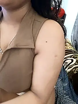 Divya girl online show from 03-16-26, 08:13