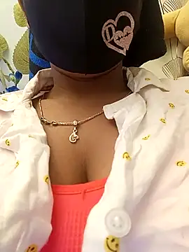 Divya girl online show from 04-04-26, 10:51