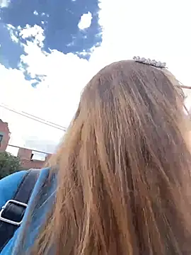 Snapshot of melody-dy chatting on 02-19-25, 08:41 melody-dy online show from 02-19-25, 08:41