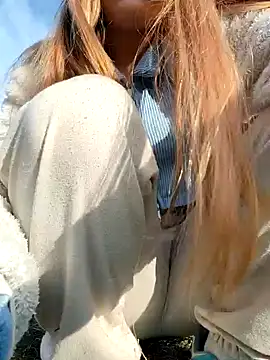 Snapshot of melody-dy chatting on 10-16-25, 10:00 melody-dy online show from 10-16-25, 10:00