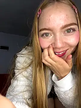 Snapshot of melody-dy chatting on 10-17-25, 10:23 melody-dy online show from 10-17-25, 10:23