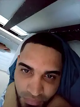 luismanuel 1998 online show from 11-02-25, 02:41