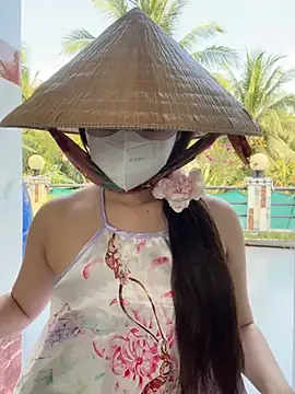 BabyThree  online show from 02-06-25, 09:00