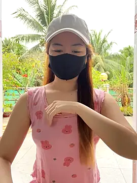 BabyThree  online show from 09-22-25, 08:38