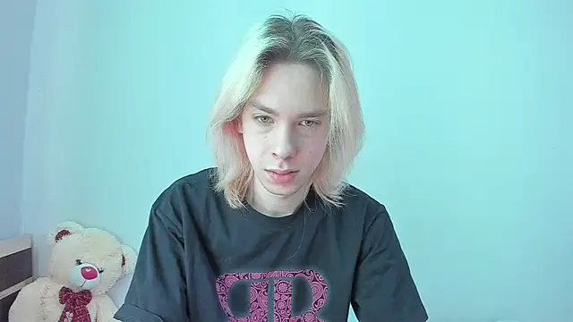 Snapshot of matt_spark chatting on 02-10-25, 06:20 matt spark online show from 02-10-25, 06:20