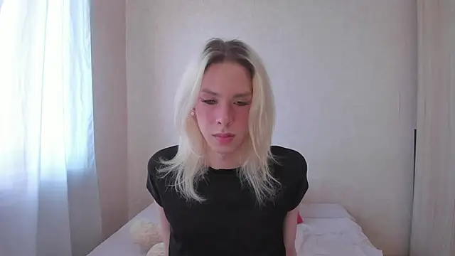 Snapshot of matt_spark chatting on 09-13-25, 02:11 matt spark online show from 09-13-25, 02:11