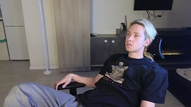 Snapshot of matt_spark chatting on 03-22-26, 10:24 matt spark online show from 03-22-26, 10:24