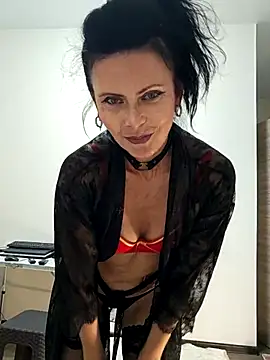 Snapshot of GannaWind chatting on 12-05-25, 02:03 GannaWind online show from 12-05-25, 02:03