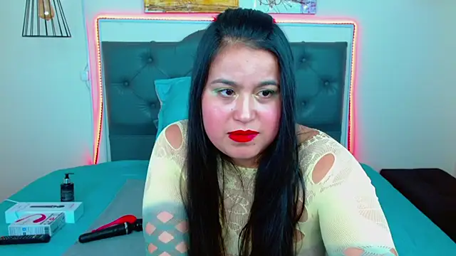 mia xx1 online show from 01-17-25, 03:34