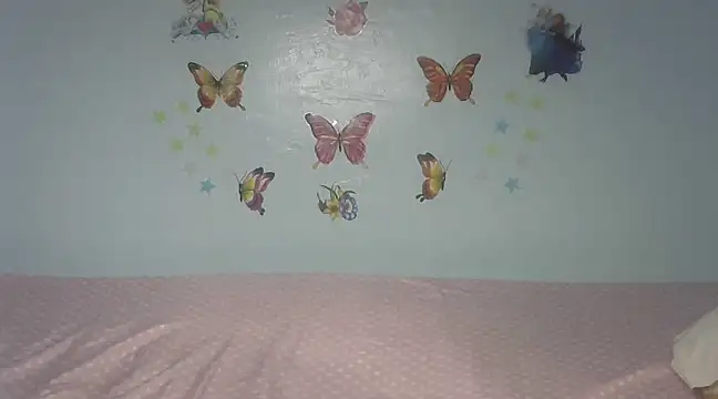 laetitia  online show from 02-28-25, 08:28