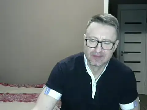 Snapshot of HarrySnake chatting on 12-30-24, 04:08 HarrySnake online show from 12-30-24, 04:08