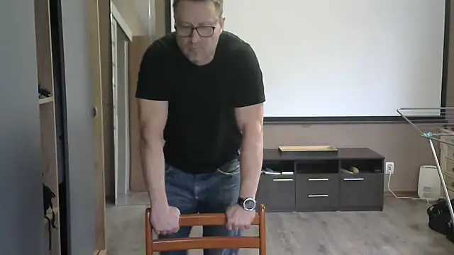 Snapshot of HarrySnake chatting on 11-08-25, 07:41 HarrySnake online show from 11-08-25, 07:41