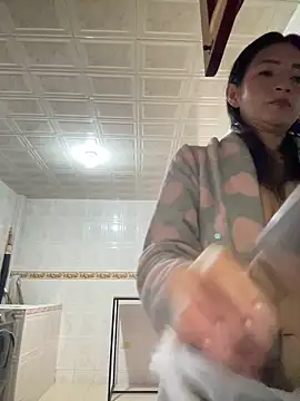 Snapshot of Yulia_sx chatting on 09-11-25, 06:19 Yulia sx online show from 09-11-25, 06:19