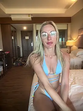 Liana Lou online show from 04-02-26, 06:55