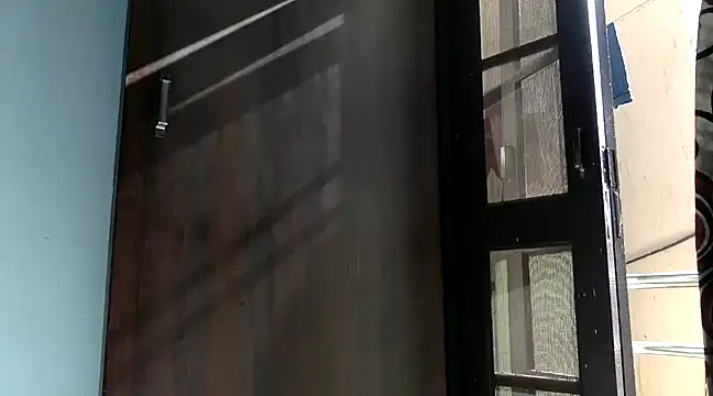 Snapshot of itstherahul chatting on 12-17-24, 07:18 itstherahul online show from 12-17-24, 07:18