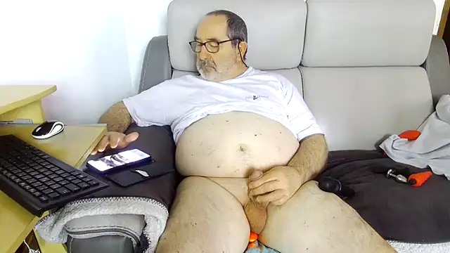 gillou1234 online show from 03-10-25, 08:48