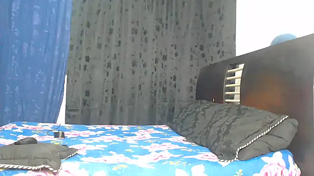 Hot Sharks  online show from 11-02-25, 10:28