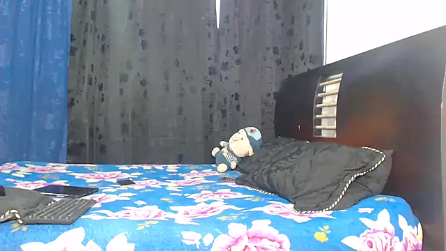 Hot Sharks  online show from 11-27-25, 11:01