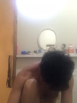 Marobronco online show from 04-18-26, 04:22