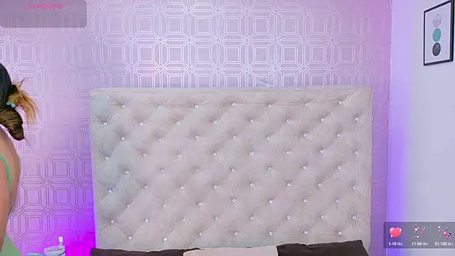 Snapshot of Sara_Desire chatting on 10-02-25, 11:50 Sara Desire online show from 10-02-25, 11:50