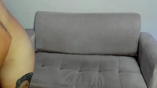 Snapshot of Lilacutte_ chatting on 03-18-25, 10:46 Lilacutte online show from 03-18-25, 10:46