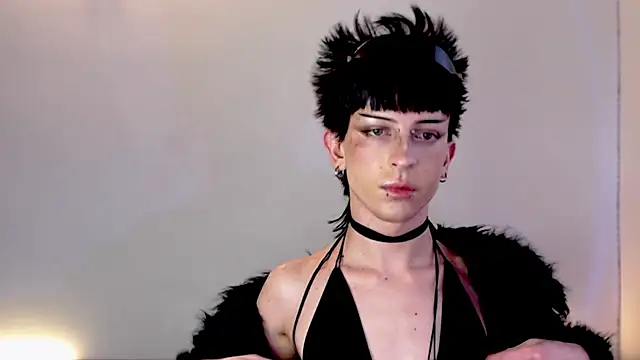 Snapshot of succubot chatting on 10-12-25, 11:31 succubot online show from 10-12-25, 11:31