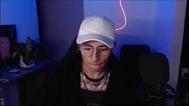 Snapshot of jay_dimarco2 chatting on 01-16-26, 01:20 jay dimarco2 online show from 01-16-26, 01:20