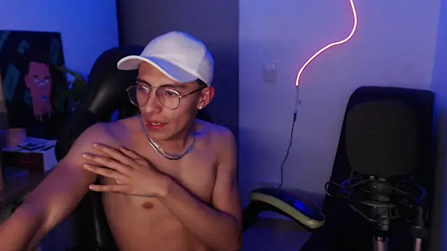 Snapshot of jay_dimarco2 chatting on 02-20-26, 04:31 jay dimarco2 online show from 02-20-26, 04:31