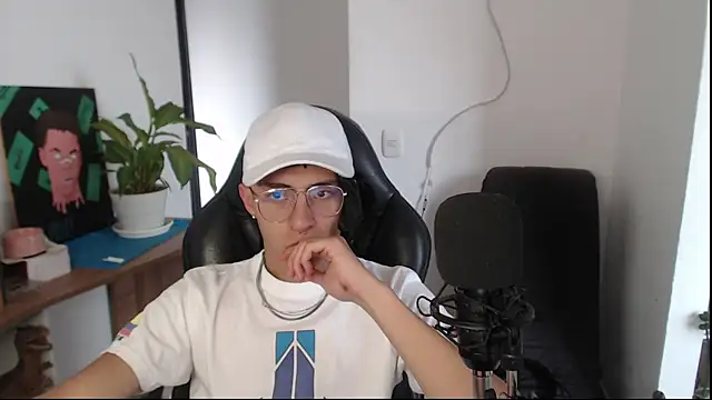 Snapshot of jay_dimarco2 chatting on 02-22-26, 10:19 jay dimarco2 online show from 02-22-26, 10:19