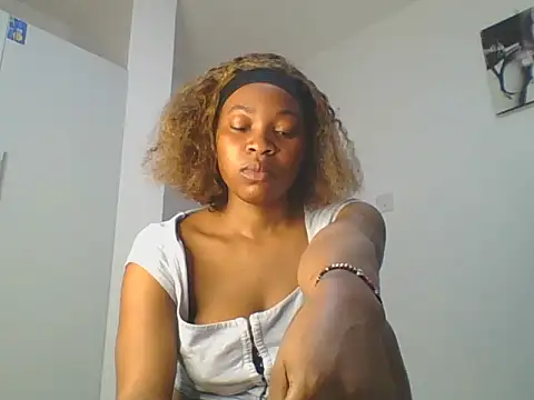  Becky002 online show from 12-14-25, 09:36