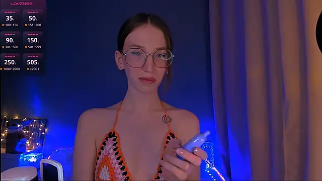 Snapshot of ellaamber chatting on 02-22-25, 07:58 ellaamber online show from 02-22-25, 07:58