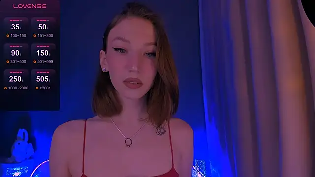 Snapshot of ellaamber chatting on 11-26-25, 01:17 ellaamber online show from 11-26-25, 01:17