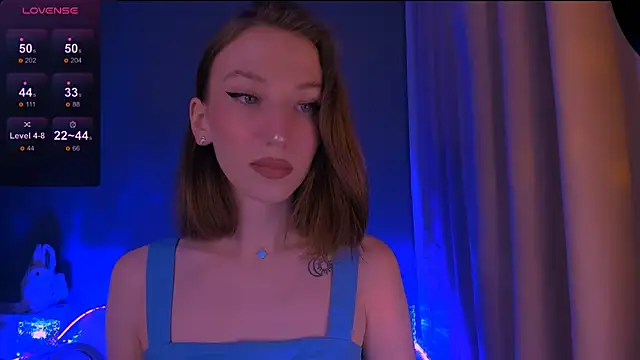 Snapshot of ellaamber chatting on 11-28-25, 01:08 ellaamber online show from 11-28-25, 01:08